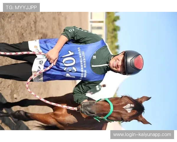 葡萄牙骑手吉尔贝托·费利佩在2024年全国工作马术锦标赛中获得大师组铜牌，表现出色。