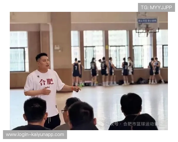 世界篮球联赛在推广中注重基层赛事扶持与裁判师资建设，世界篮球联合会